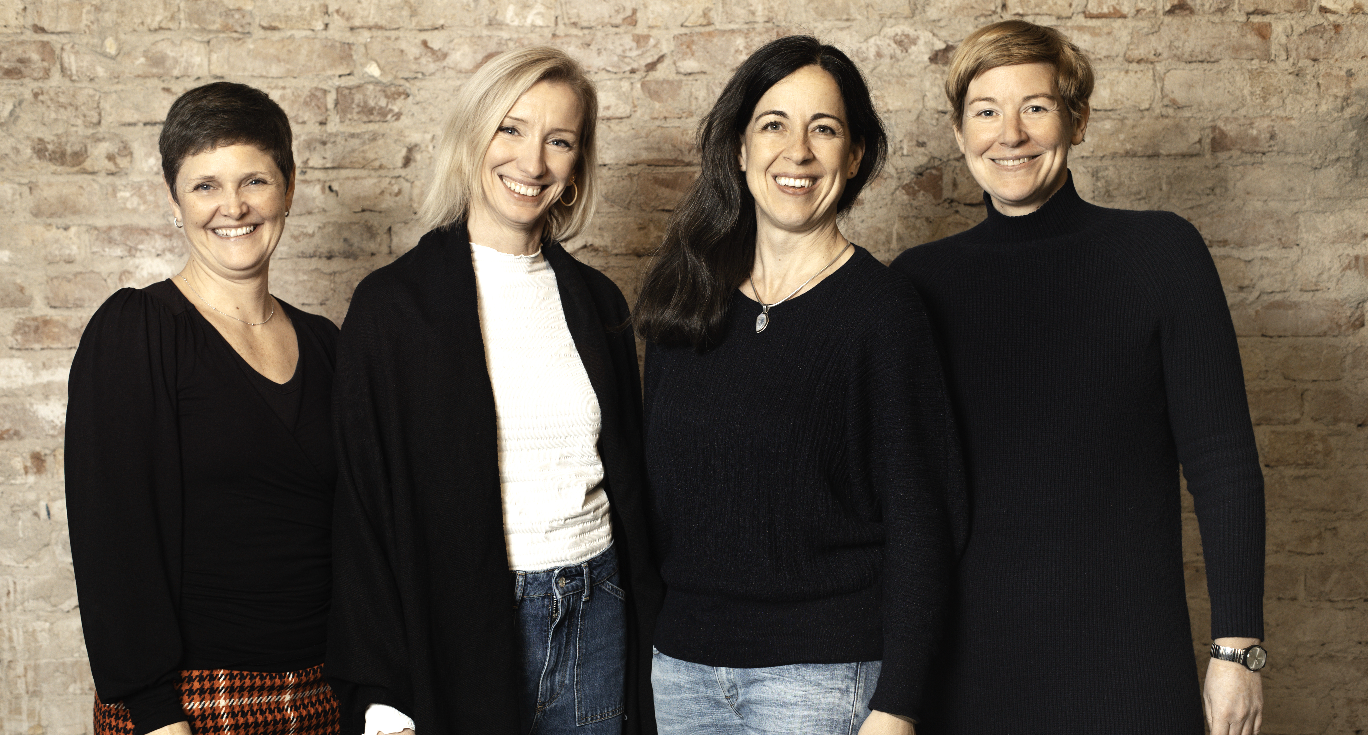 El equipo de d-interp Sabine Kreuzpaintner, Martina Theimer, Sara Campos Arnoldi y Vivi Bentin